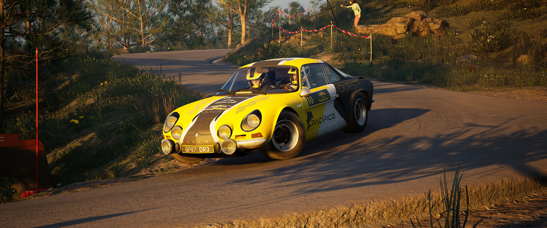 Daniel Inácio (Codoil Motorsport), vencedor do campeonato, a bordo do seu Alpine Renault A110 1600S.